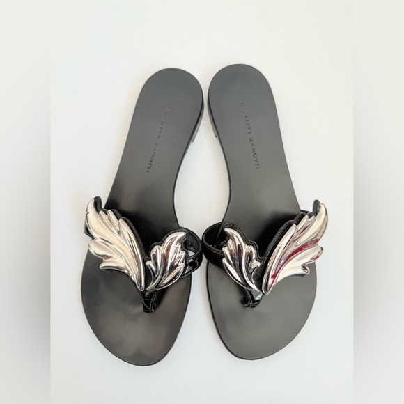 Giuseppe Zanotti Black Silver Cruel Wing flat thong sandals EU 37.5 - Picture 3 of 8